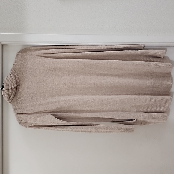 Barefoot Dreams Cozy Chic Lite Circle Cardi In Tan EUC - Picture 3 of 4